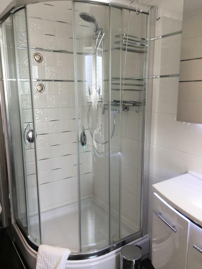 5 Sterne Ferienwohnung Cattaleya Emden Eksteriør bilde